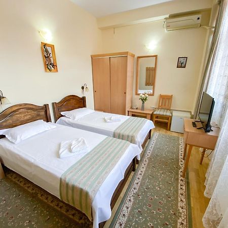 Hotel Regal Брэила Экстерьер фото