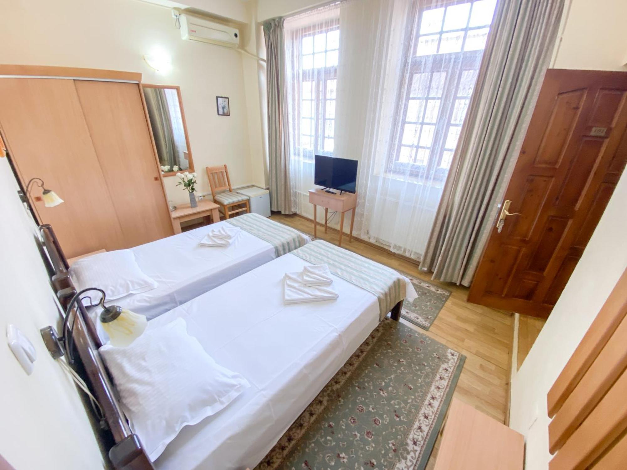 Hotel Regal Брэила Экстерьер фото