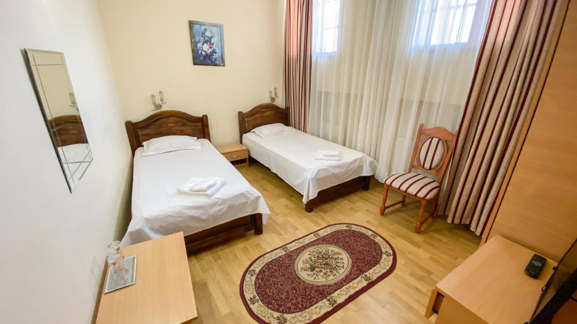Hotel Regal Брэила Экстерьер фото