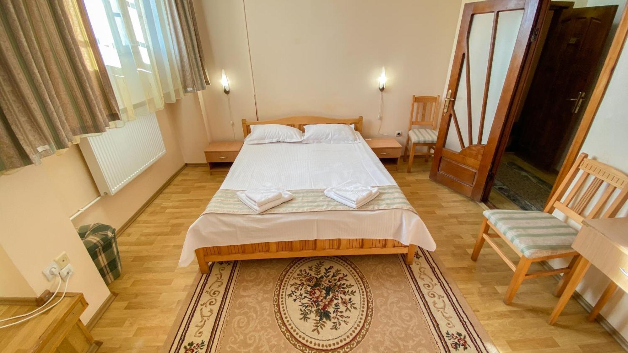 Hotel Regal Брэила Экстерьер фото