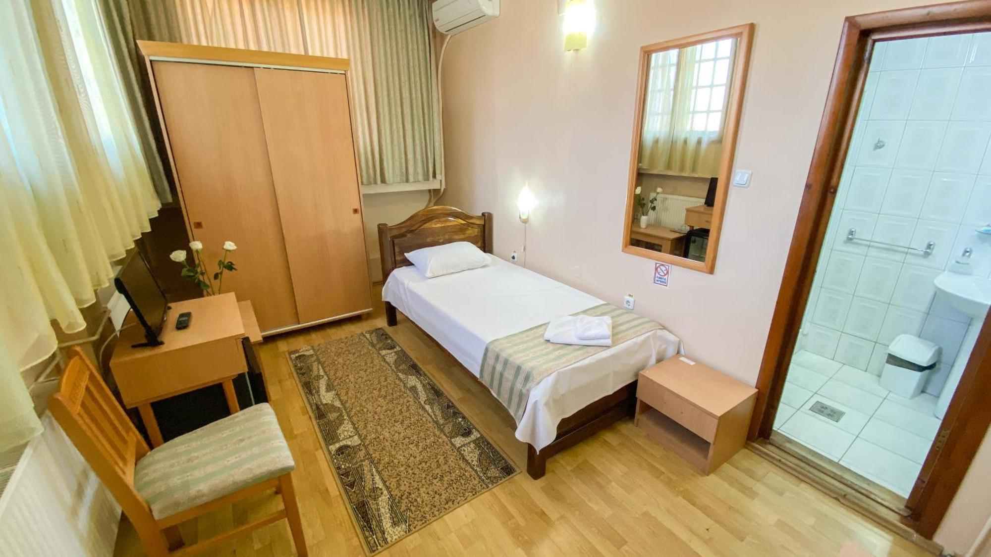 Hotel Regal Брэила Экстерьер фото
